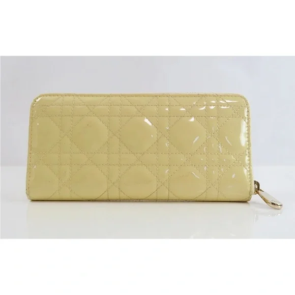 Dior Beige Quilted Women's Wallet - Picture 2 of 15